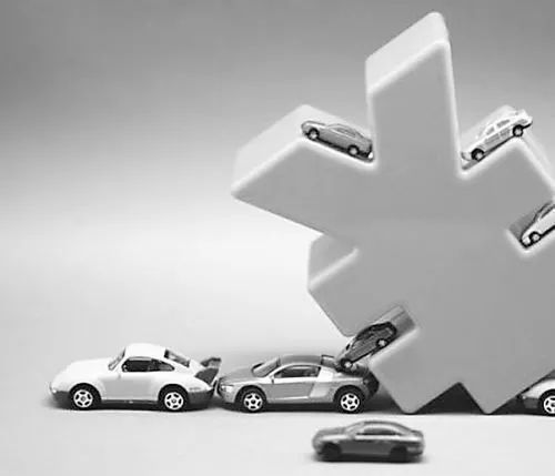 透析汽車金融公司井噴的背后 行業(yè)隱憂漸顯，亟待規(guī)范